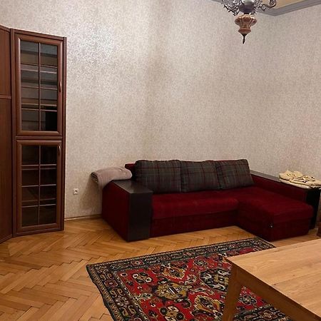 Happy Apartment On Kopernik 30 Lviv Ngoại thất bức ảnh