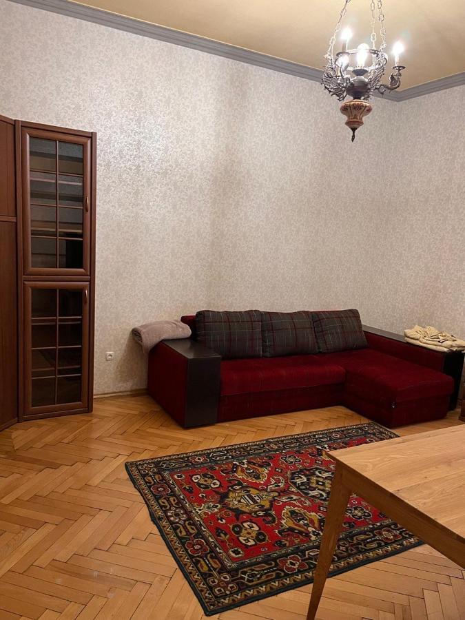 Happy Apartment On Kopernik 30 Lviv Ngoại thất bức ảnh