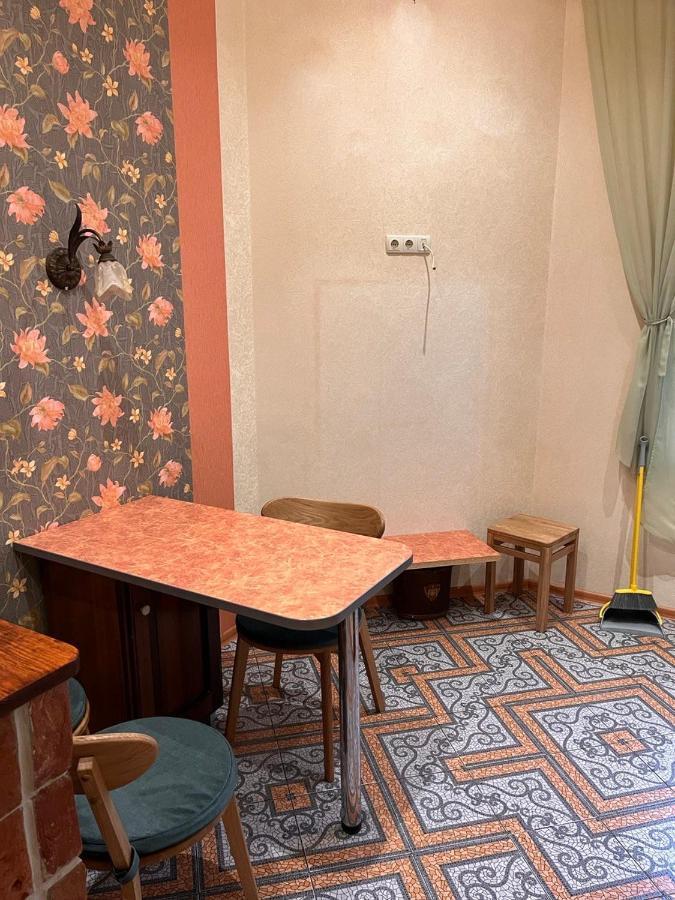 Happy Apartment On Kopernik 30 Lviv Ngoại thất bức ảnh